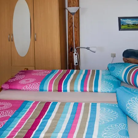 Nice Home In Mirow Ot Qualzow With Wifi بيت للعطل